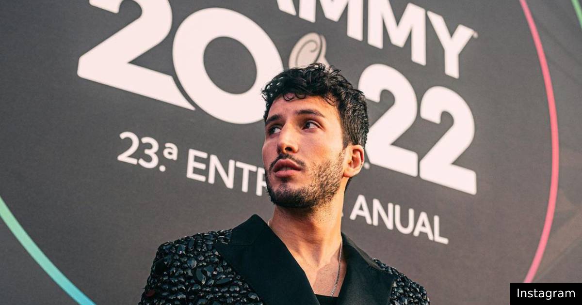 Sebastián Yatra recebe 2 Grammys Latinos